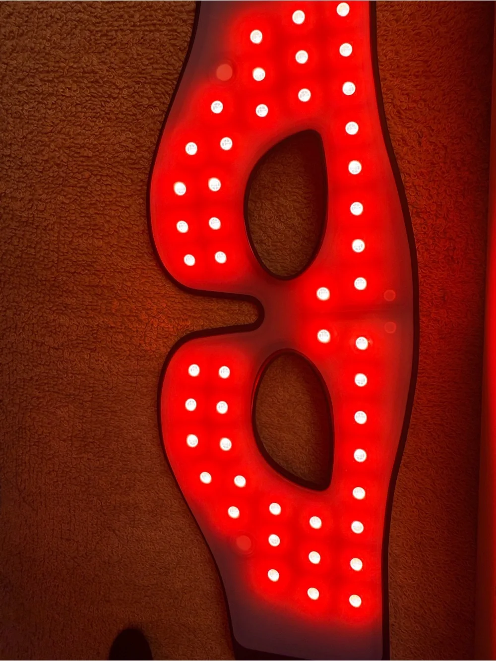 Inia red light eye mask